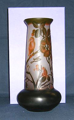 ガレ風花瓶　ナツメの木と鳥
